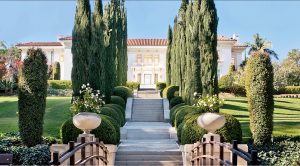 Buying a luxury townhome in Pasadena is a growing trend and one that takes on added allure with the historic Ambassador Gardens as a backdrop.