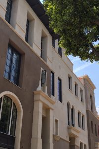 The Mediterranean architecture creates a majestic first impression at these new luxury townhomes in Pasadena. 